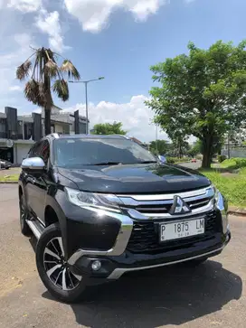 Pajero Sport Dakar 4x2 AT 2018 Hitam Istimewa