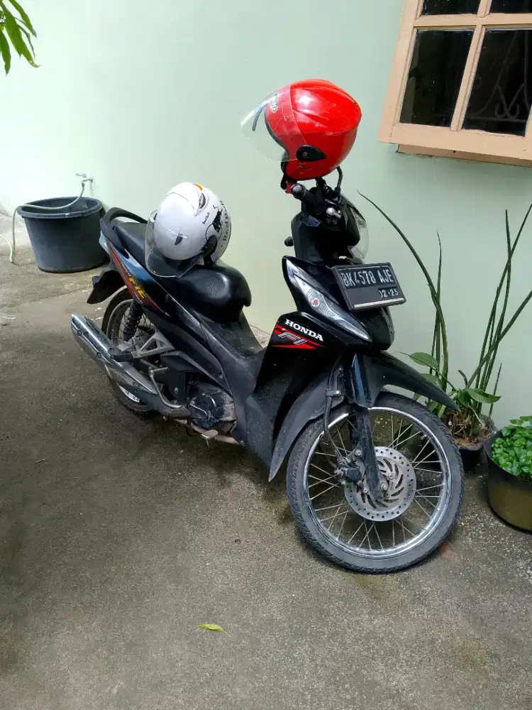 Revo FI th 2021. Bagus dan Mulus. Lengkap