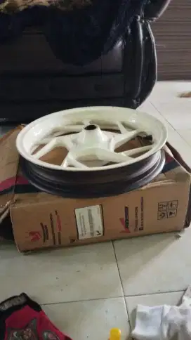 Velq motor DIJUAL CEPAT copotan VELQ ORI VARIO  160 ABS sepasang