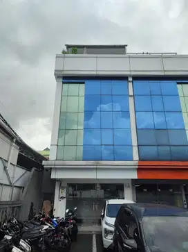 Ruko Dijual Di Lebak Bulus Fasilitas Furnished