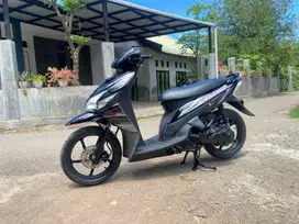 D jual honda vario cw tahun 2011