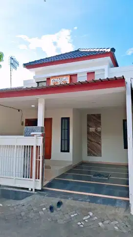 jual rumah baru lokasi perum graha inda medokan ayu rungkut