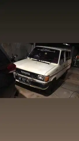 Kijang super warna putih