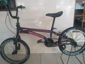 Sepeda BMX uk 20