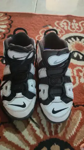 Sepatu Nike size 35, insole 22