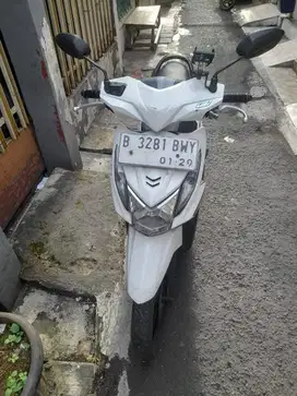 Dijual Motor Honda Beat F1 2014