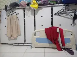 Ranjang besi lipat