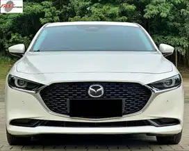 MAZDA 3 SEDAN 2023 SUNROOF KM.9RB LIKE NEW PAJAK PNJNG #F3ST