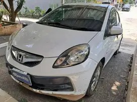 DP MURAH - Honda Brio Satya 1.2 S Bensin-MT 2014