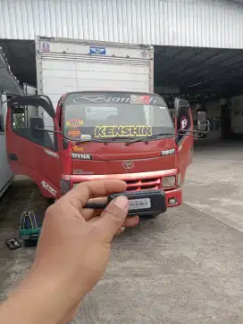 GPS TRACKER UNTUK MOBIL DAN MOTOR