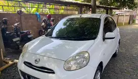 Nissan March 2011