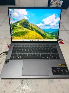 Co Pilot+ PC ACER Swift GO 14 AI Snapdragon X Plus BNOB