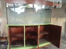 Aquarium dan lemari