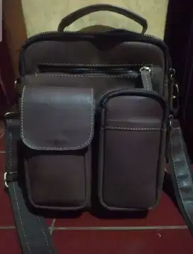 Tas Kulit Slempang