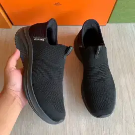 Skechers ultra flex slip in sepatu training sport 41