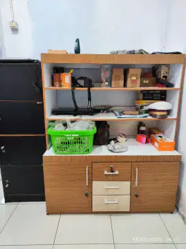 Lemari rak serbaguna persiapan lebaran