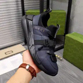 sepatu cowok sneaker pria new style mewah