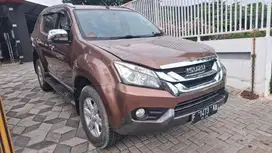 Isuzu MUX Matic Tahun 2014