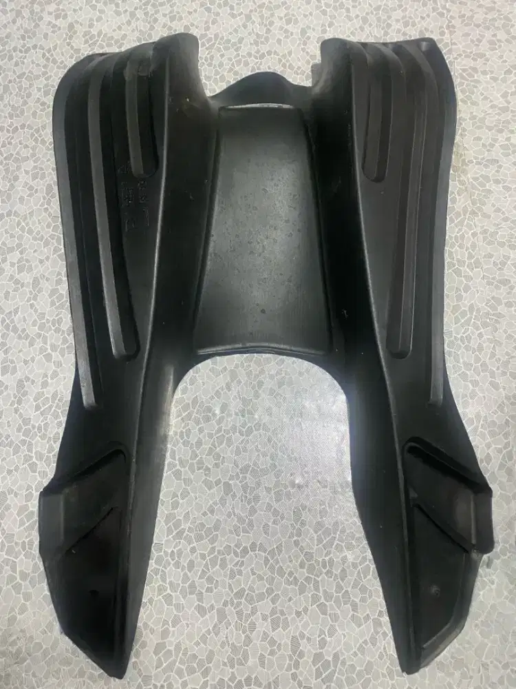 Jual Karpet Vespa ORI ( tatakan kaki LX125)