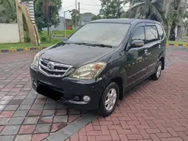 Daihatsu Xenia 2011 Bensin