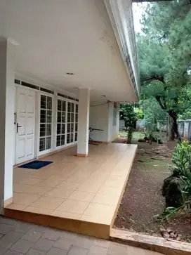 Dijual Rumah di Cipete, Cilandak – Luas 750m², 5 Kamar Tidur, SHM