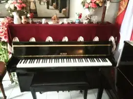 Dijual Piano Akustic Merk Petrof