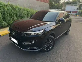 Jual HRV SE 2023 Hitam Tangan Pertama