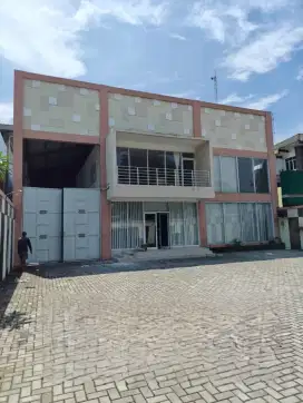 Disewakan gudang siap pakai aksea tronton