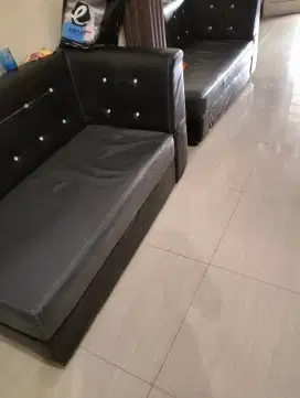 Di jual sofa minimalis