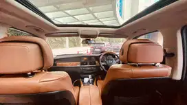 BMW X5 BLACK ON BEIGE