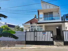 Dijual Rumah Semi Vila MURAH