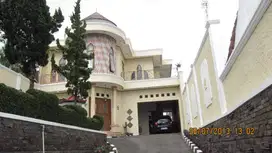 Dijual Rumah Cantik Asri, Furnished di Jalan Selabintana, Sukabumi