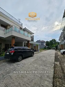 kavling condet siap bangun dalam kompleks