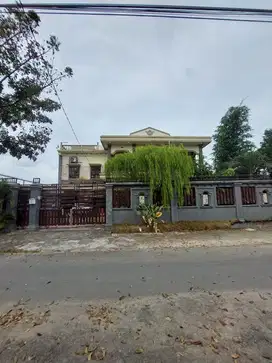 Dijual Villa Lux Di Jl Bahagia Helvetia
