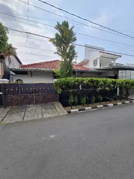 Dijual Tanah Murah bonus Rumah Di komplek Pondok Bambu Duren Sawit