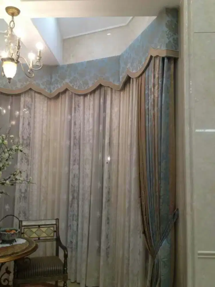 Pasang gordyn gorden murah vertikal roll blind jasa wallpaper dinding