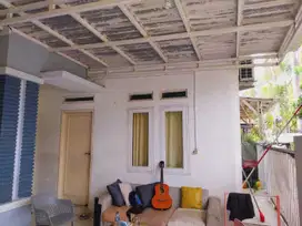 Dijual Rumah Siap Huni di Cluster Aralia Harapan Indah Bekasi
