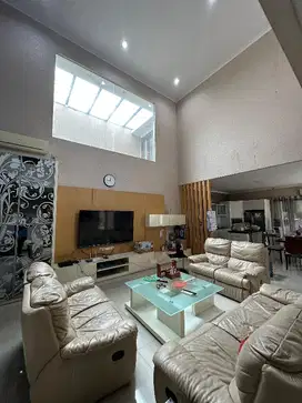 Rumah Terawat Cluster Favorit Graha Famili Surabaya Barat