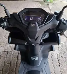 Honda Vario 160 cbs Mulus pajak on hidup hitam original keyless