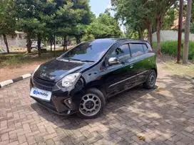 DP RENDAH Toyota Agya 1.0 G Bensin Matic 2015 Hitam wNG