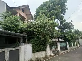 Dijual Rumah nyaman dan strategis di area komplek Pesanggrahan Jaksel