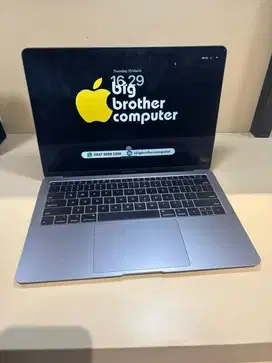 MacBook Air 2018 8/256