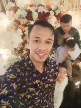 Cari pekerjaan apa saja yang penting halal