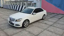 Mecedes benz C200 Avantgarde 2013 W204 putih