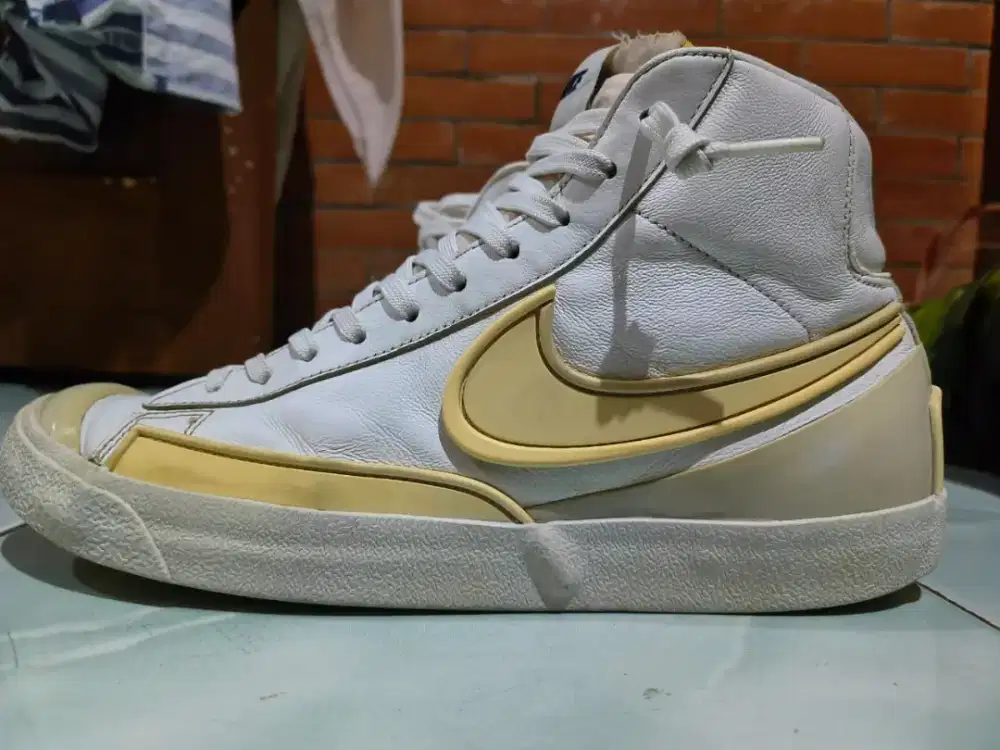 Nike Blazer kulit size 44