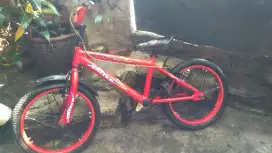 Sepeda anak  bmx merk united R12