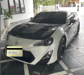 JUAL CEPAT TOYOTA FT 86 TRD MATIC 2013 FULLMODS CAKEP BGT LOW KM