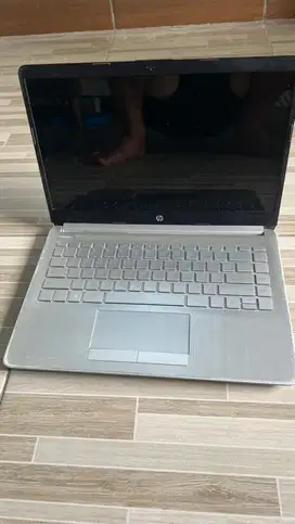 Laptop HP 14s-dk0073AU