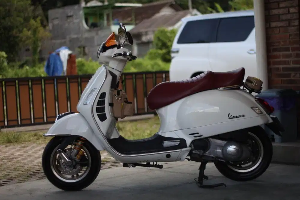 Vespa GTS 300 SS Collector Item