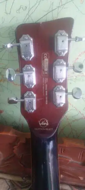 Gitar listrik VGS pabrik